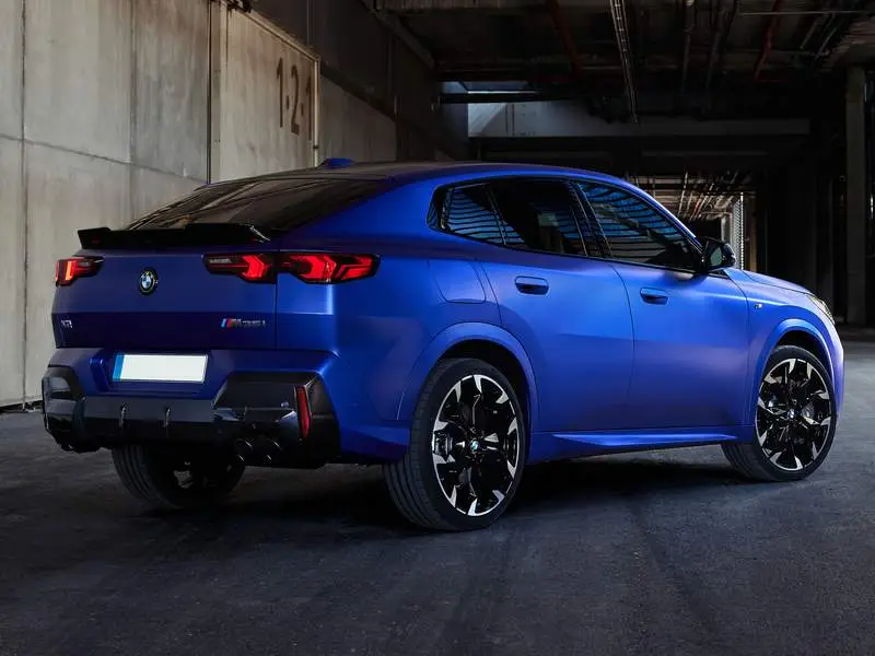 Noleggio lungo termine BMW X2