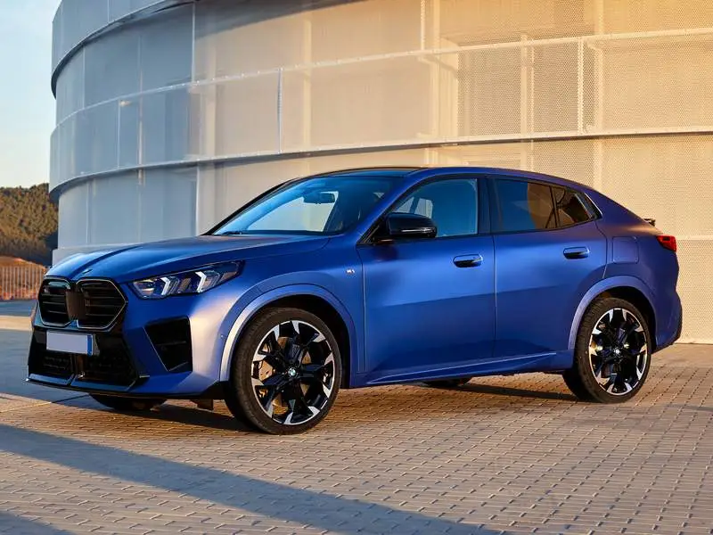 Noleggio lungo termine BMW X2